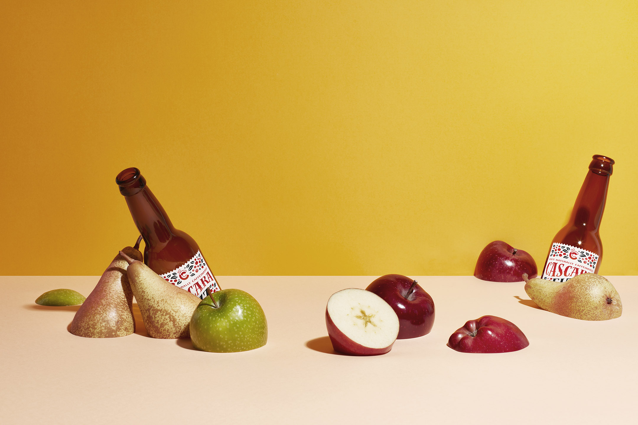 Cascara Fizz product photo Apples / pears full
