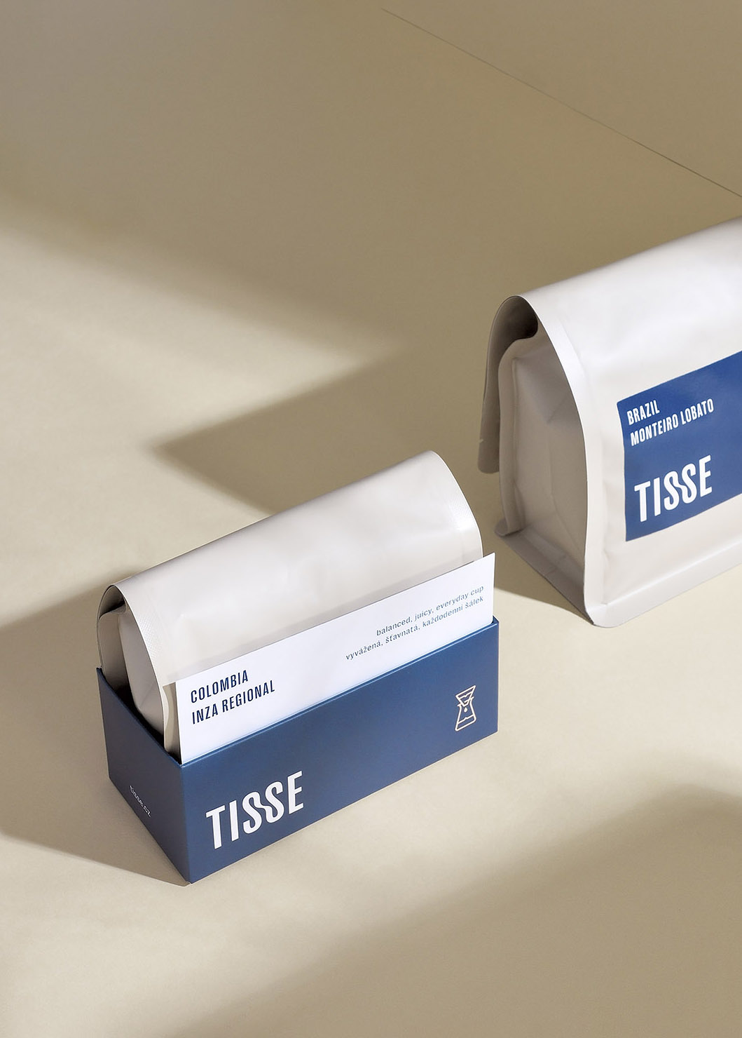 Tisse Krabicky kafe Coffee packaging dvojice mobile portrait
